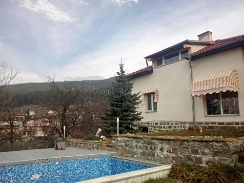 House - Pernik, village Kladnitsa