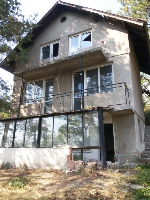 House - Novi Iskar, Gniliane village