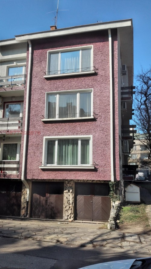 Multibedroom apartment - Sofia, Iztok